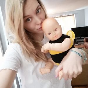 Meet your Posher, Marissa